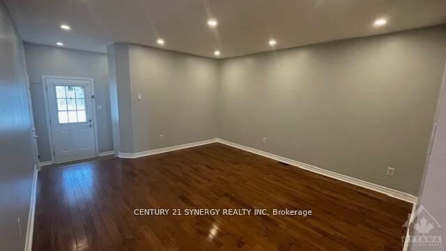 Property Photo:  13 Barnstone Drive  ON K2G 6X2 