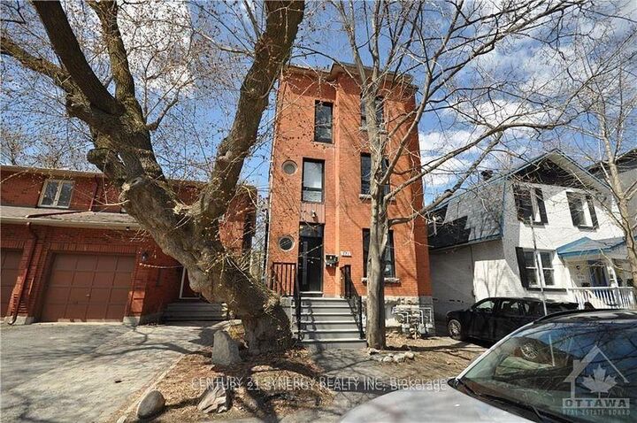 Property Photo:  571 McLeod Street 1B  ON K1R 5R2 