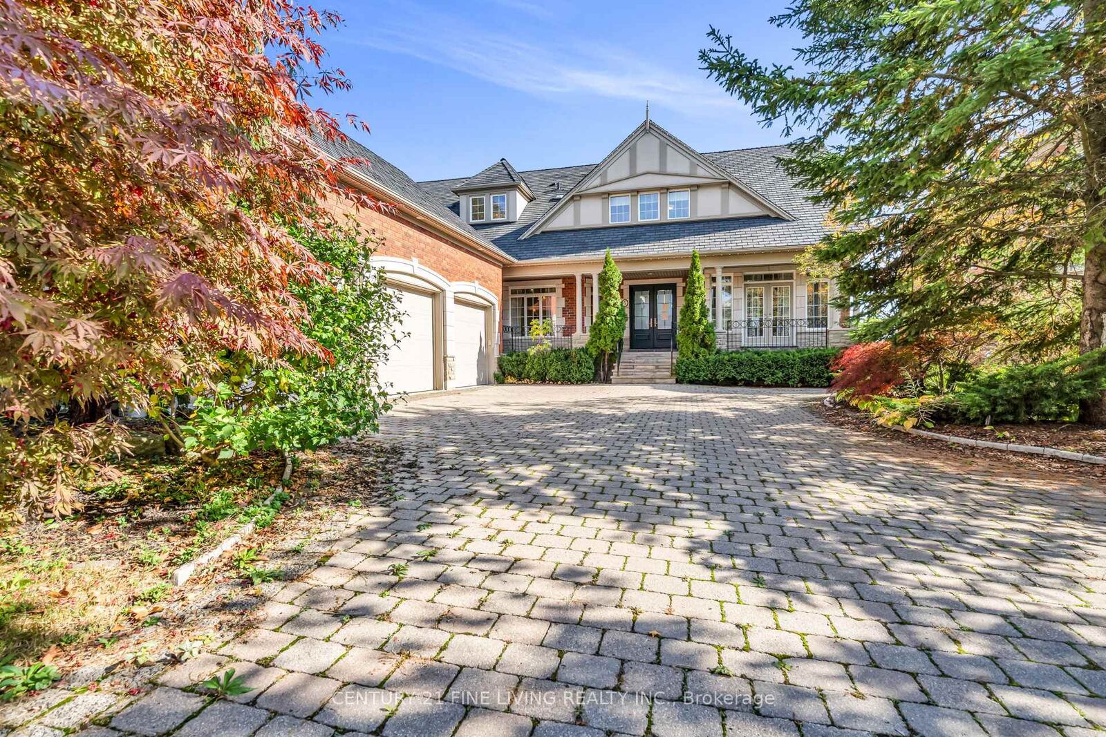 Photo de la propriété:  5 Classic Drive  ON L6Y 5G9 