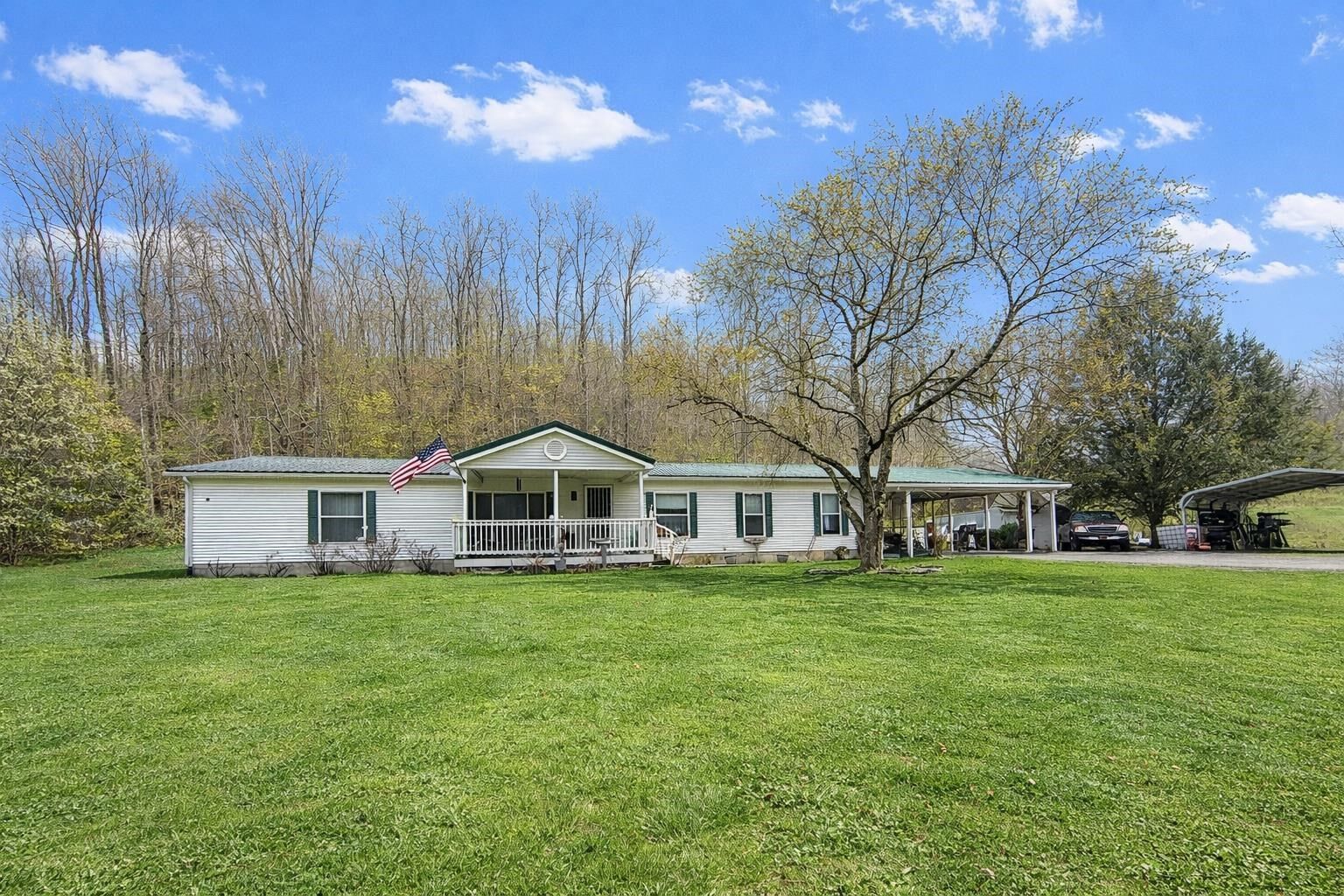 Property Photo:  1042 Huffs Run  KY 41143 