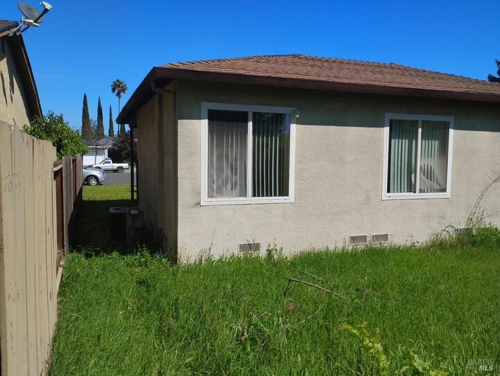 Property Photo:  883 Inverness Court  CA 94533 