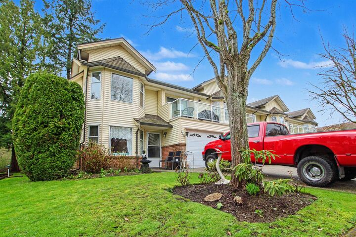 Property Photo: 6841 138 Street 118 BC V3W 7T9
