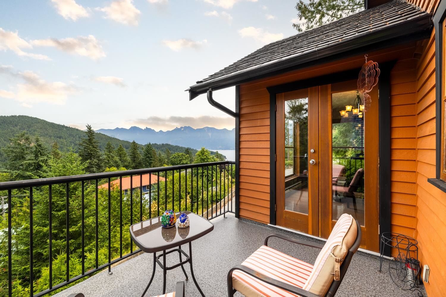 Property Photo: 571 Roocroft Lane BC V0N 1G2