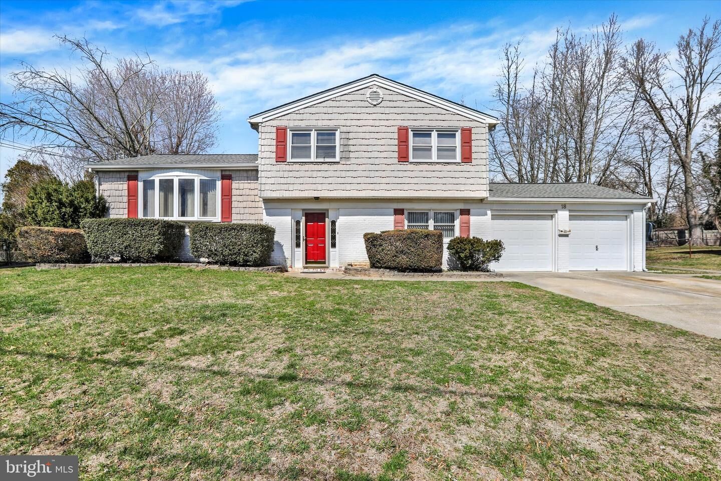 Property Photo:  18 Lawnside Drive  NJ 08648 