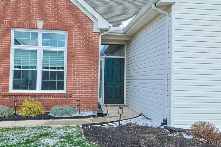 Property Photo:  3808 Sandtrap Circle  OH 45040 