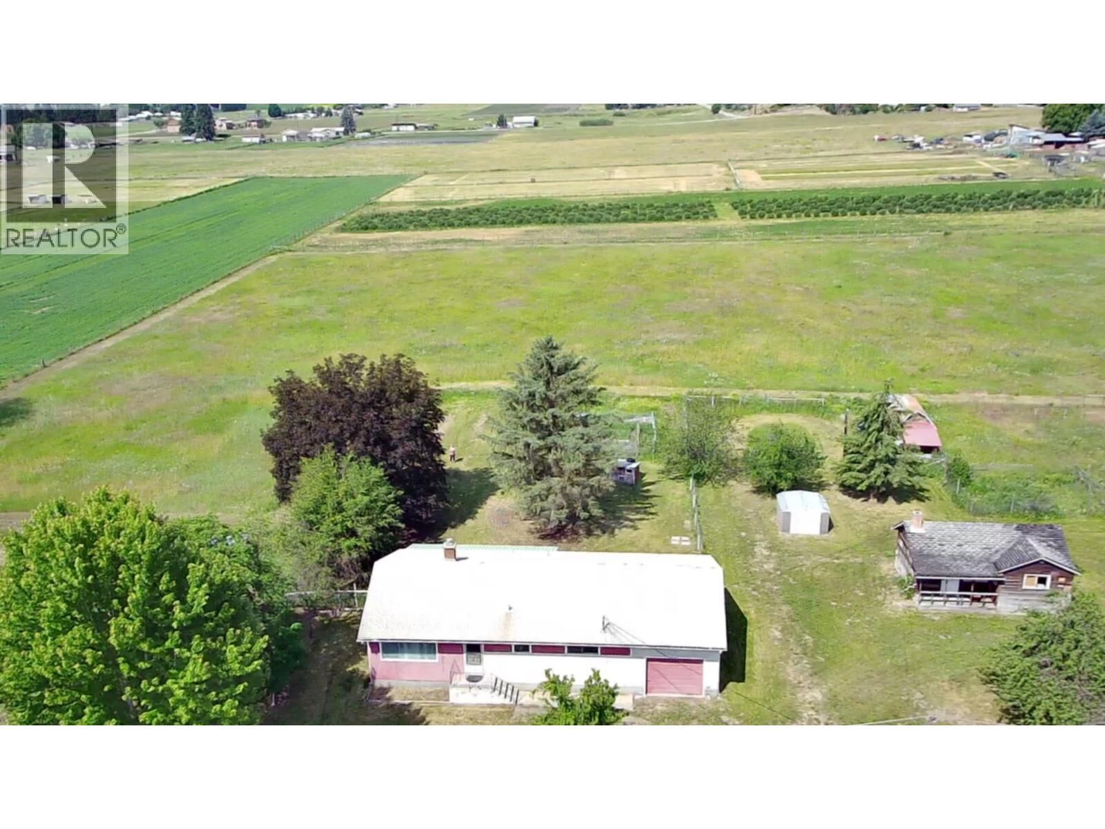 Property Photo: 6045 Tower Road BC V0H 1H5