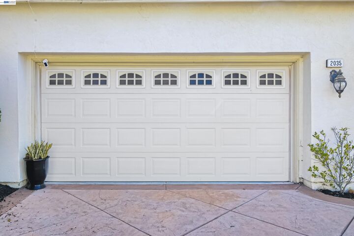 Property Photo:  2035 Canyon Lakes Dr  CA 94582 