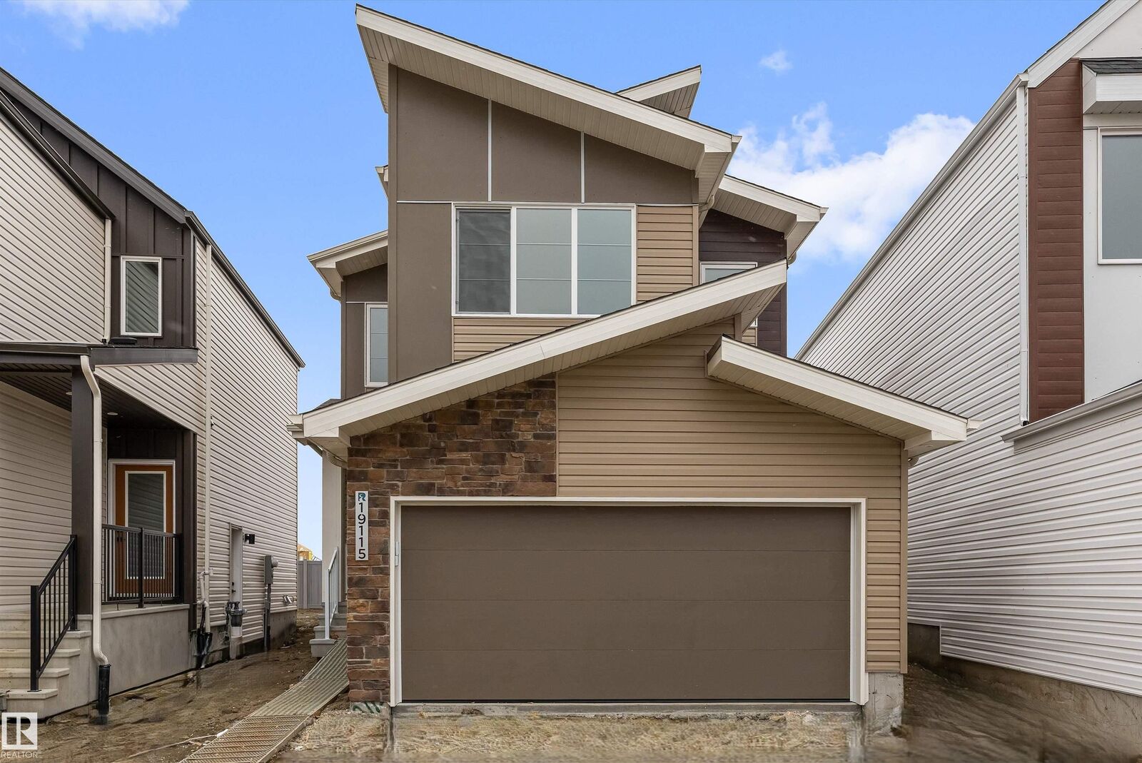 Property Photo: 19115 20 Avenue NW AB T6M 3E8