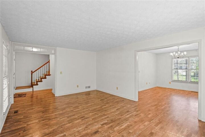 Property Photo:  1700 Summit View Way  GA 30078 