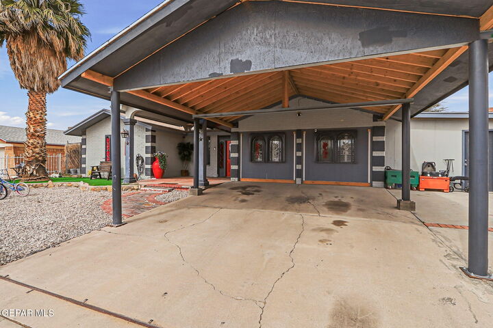 Property Photo:  11445 Rex Baxter Drive  TX 79936 