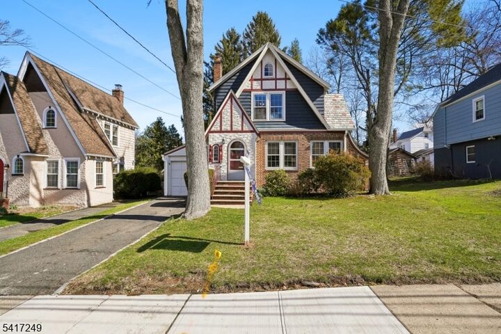 Property Photo:  35 Broadview Ave  NJ 07040 