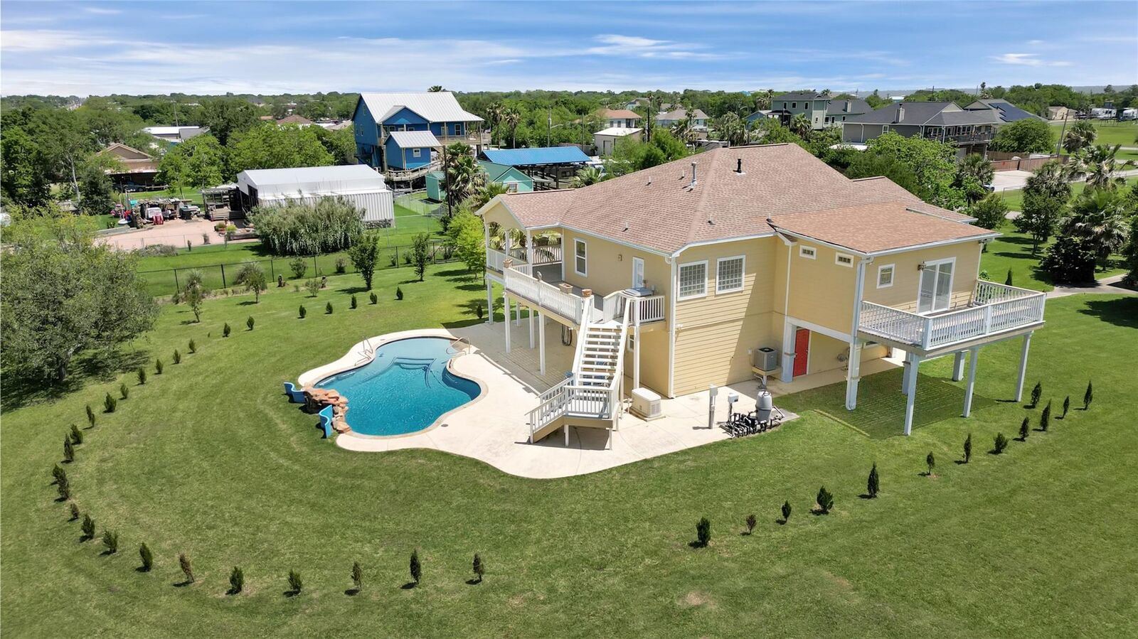 Property Photo:  1004 8th Street  TX 77539 