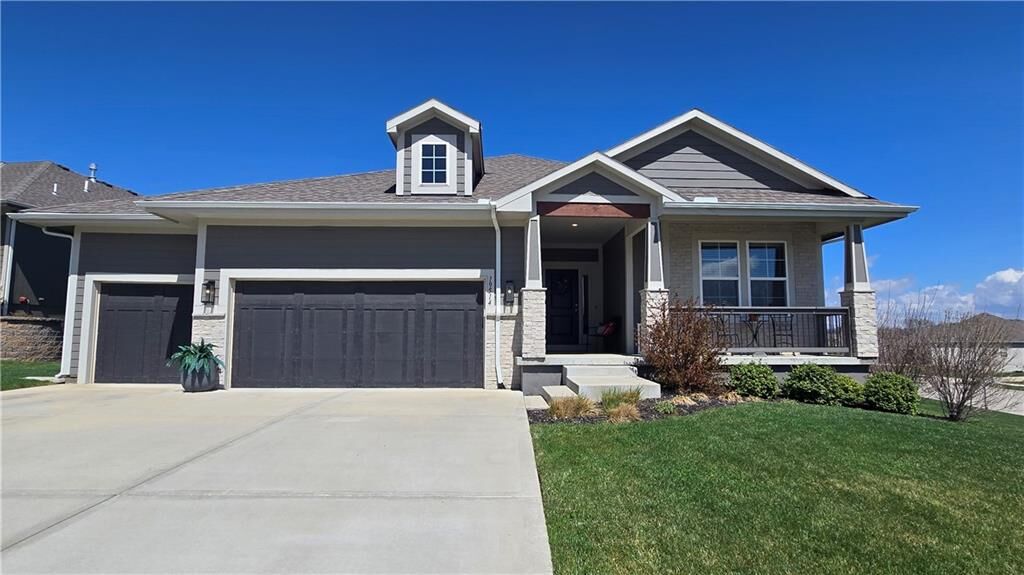 Property Photo:  19514 W 115th Court  KS 66061 