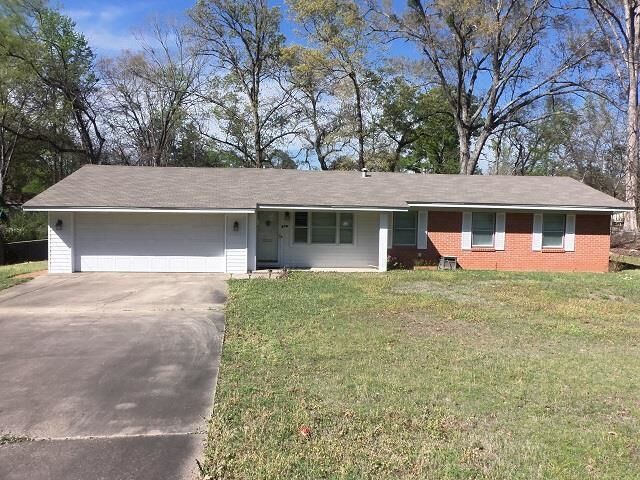 Property Photo: 521 Camp Street TX 75662