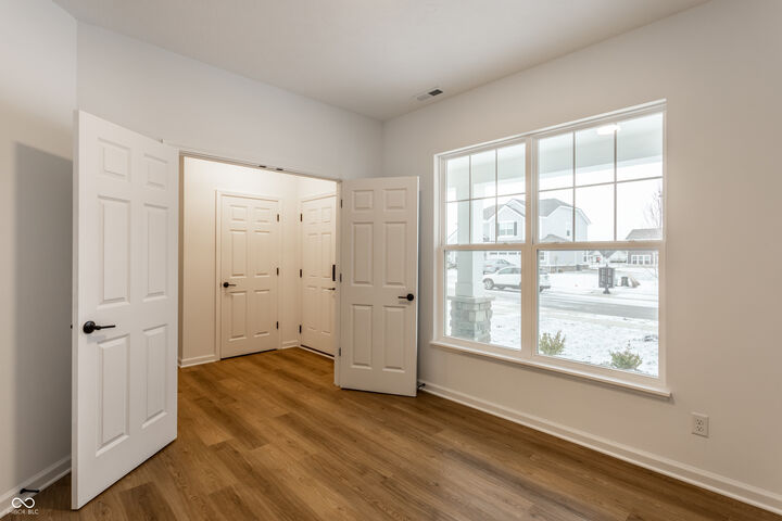 Property Photo:  4068 Bozeman Way  IN 46106 