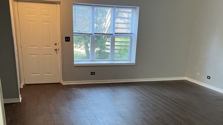 Property Photo:  6538 S Kenwood Avenue 1  IL 60637 