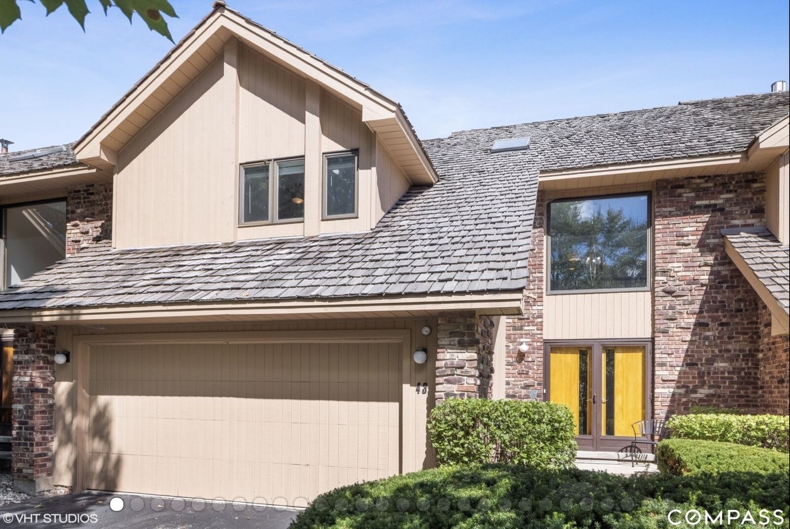 Property Photo:  43 Oak Creek Court  IL 60527 