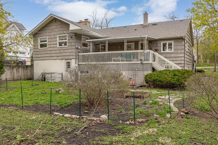 Property Photo:  4624 Lee Avenue  IL 60515 