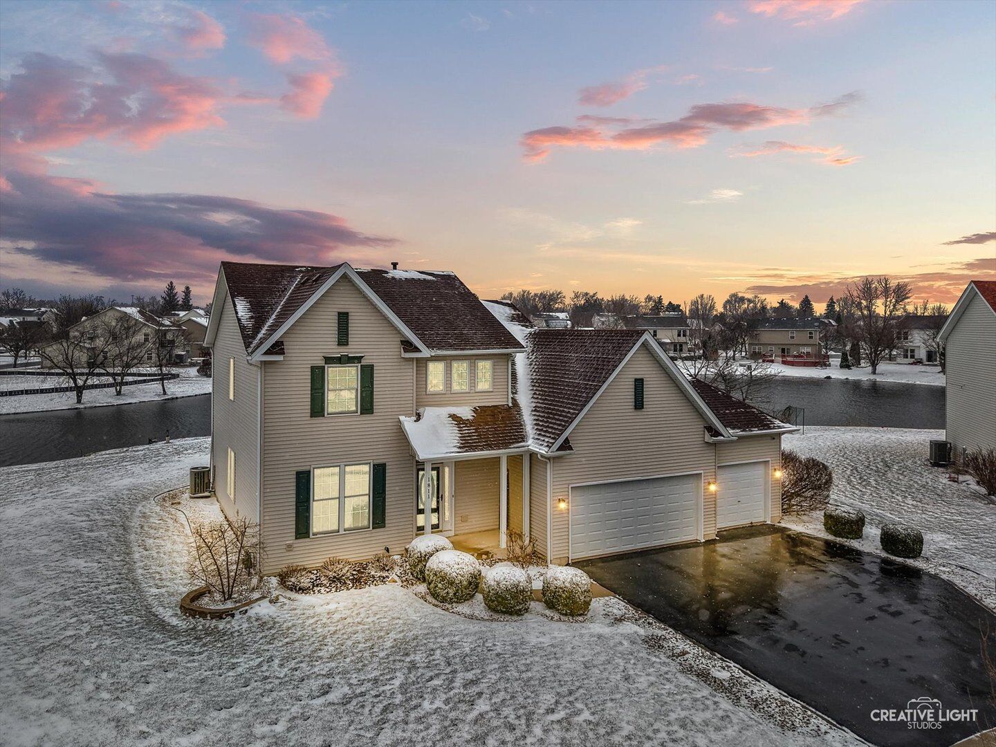 Property Photo:  1811 Brockway Pond Court  IL 60431 