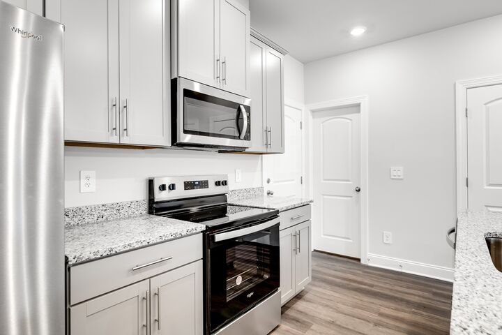 Property Photo:  204 Douglas Bend Rd 405  TN 37066 