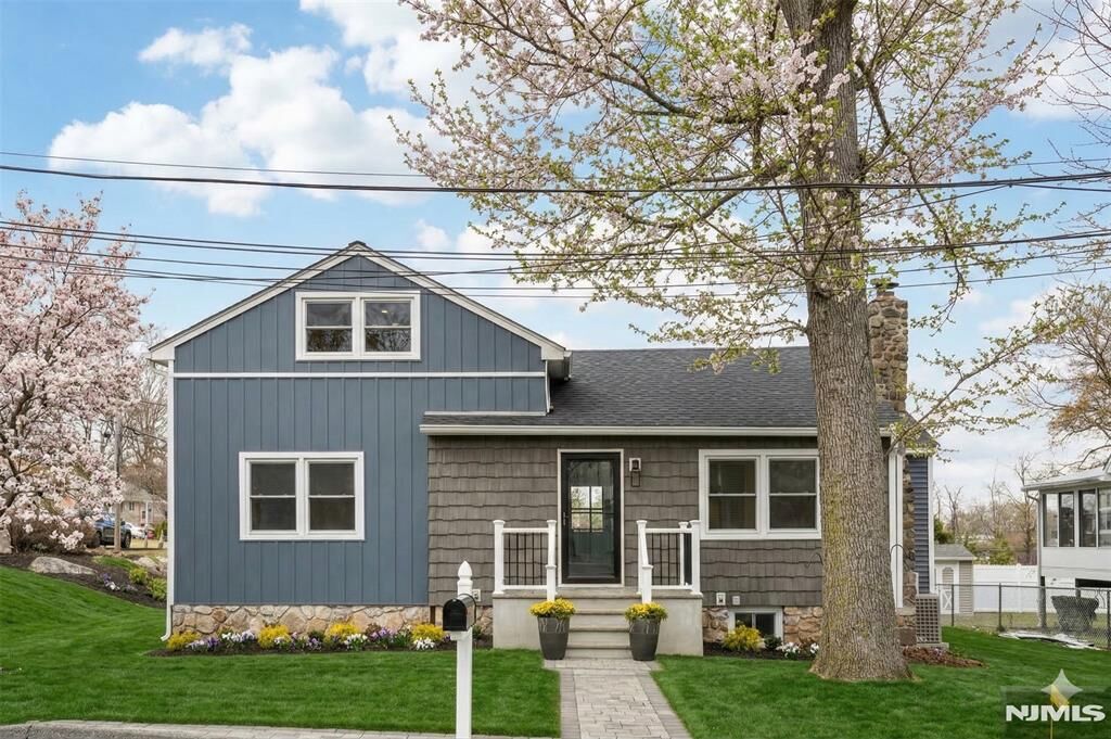 Property Photo:  2 Guenter Street  NJ 07405 