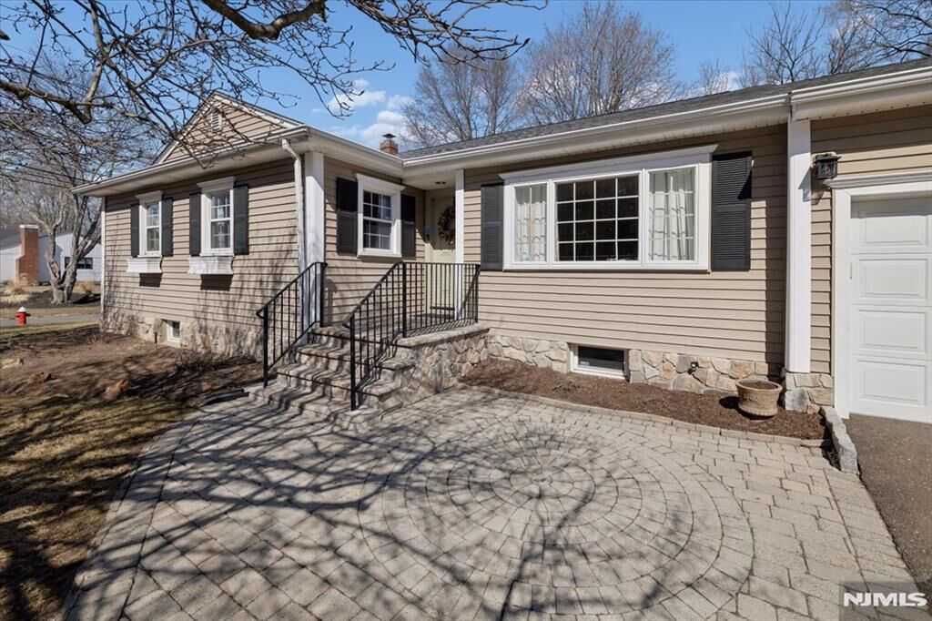 Property Photo:  629 Pulis Avenue  NJ 07430 