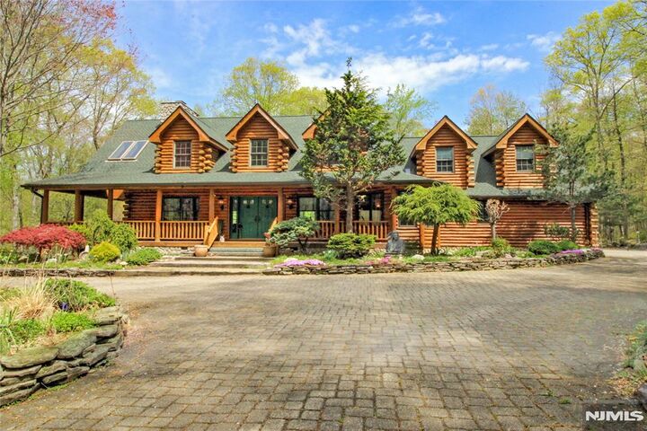 Property Photo:  31 Kent Road  NJ 07860 