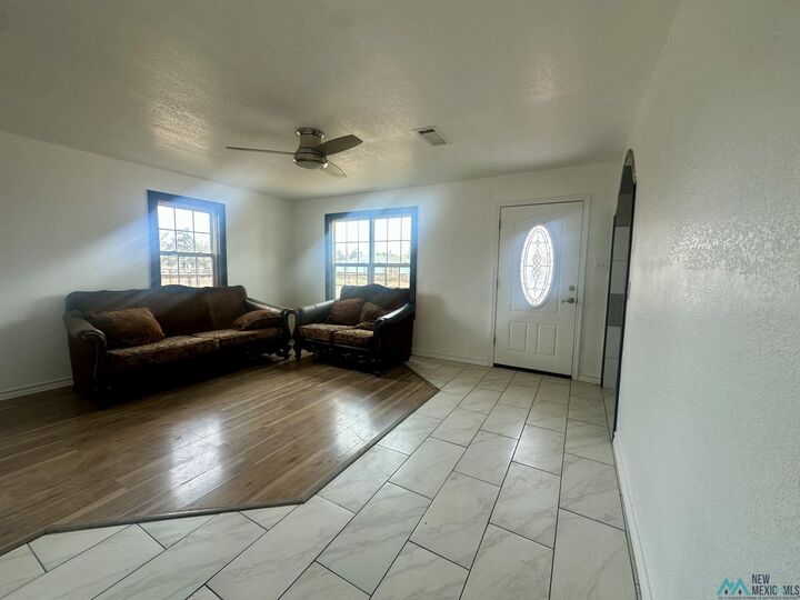 Property Photo:  1112 N Lea Street  NM 88101 