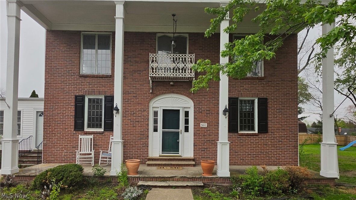 Property Photo: 9461 Whalers Cove OH 44060