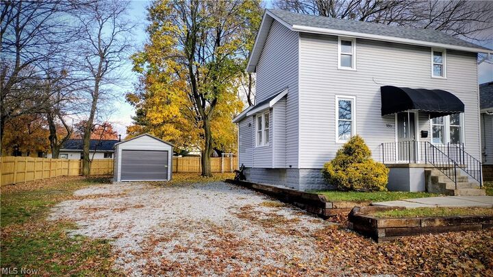 Property Photo:  1867 Triplett Boulevard  OH 44312 