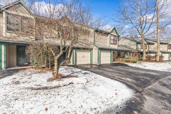 Property Photo:  7 Saxon Hollow Drive  VT 05452 