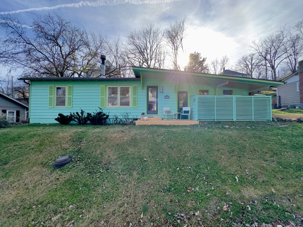 Property Photo:  40 Owen Street  AR 72632 
