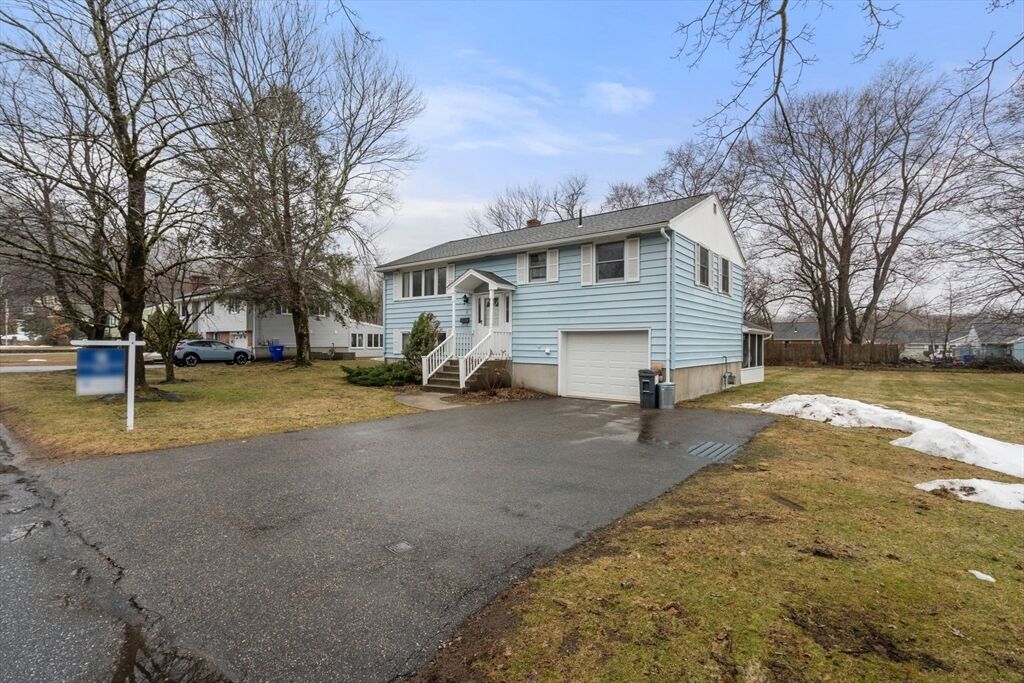 Property Photo:  6 Nancy Cir  MA 01754 