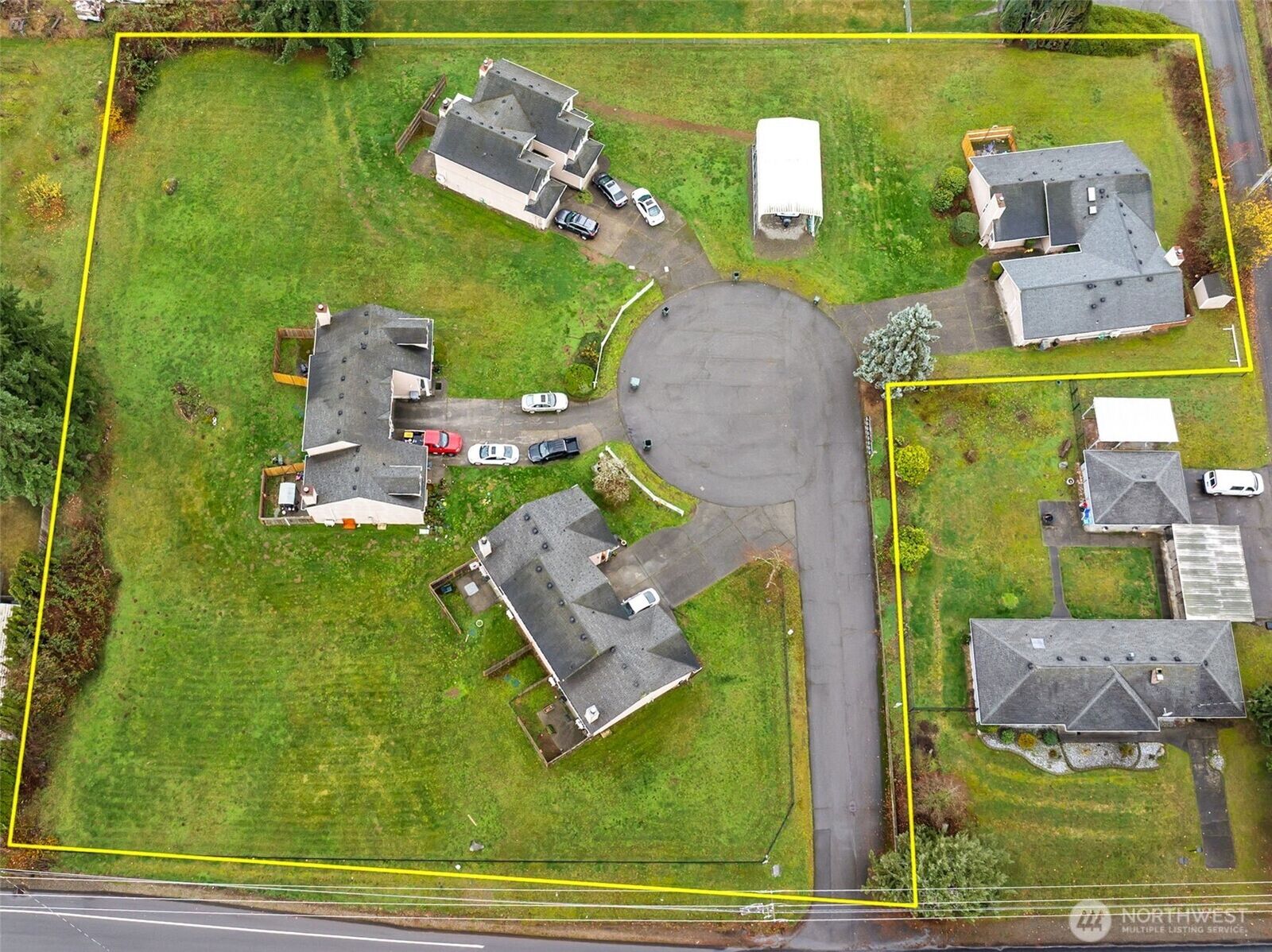 Property Photo:  9605  52nd Avenue Ct E 1-8  WA 98373 