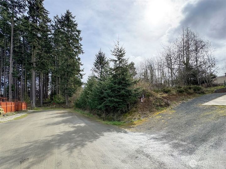 Property Photo:  9999 W 8th Street  WA 98363 