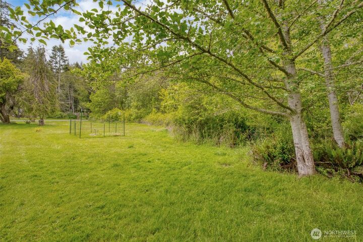 Property Photo:  961  49th Street  WA 98368 