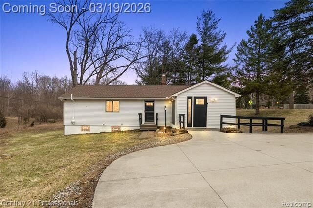 Property Photo:  3205 Shimmons Road  MI 48326 