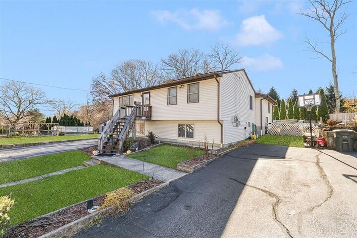 Property Photo:  9 Regent Street  RI 02816 