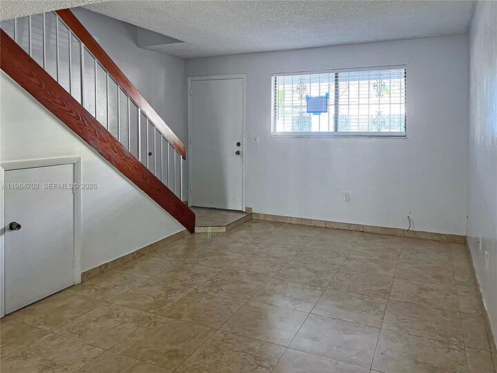 Property Photo:  5447 W 22nd Ct 5447  FL 33016 