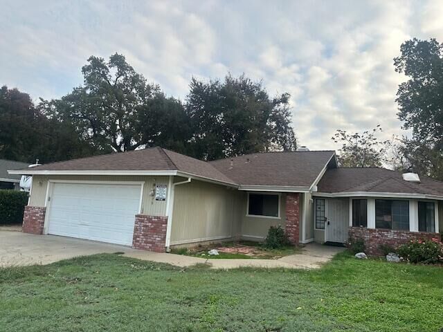Property Photo:  5875 Farm House Lane  CA 96001 