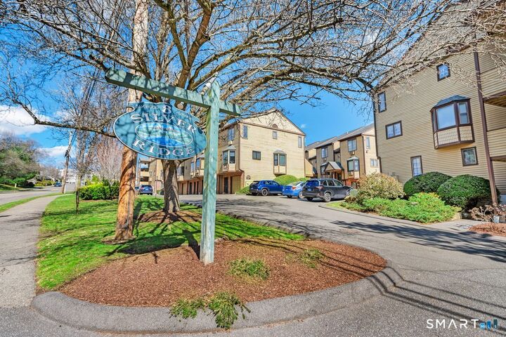 Property Photo:  8 Oakwood Avenue Apt B13  CT 06850 