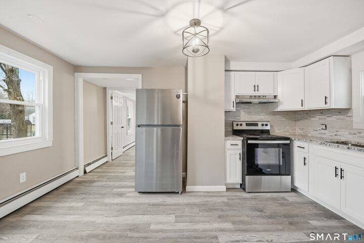 Property Photo:  491 Poquonock Avenue  CT 06095 