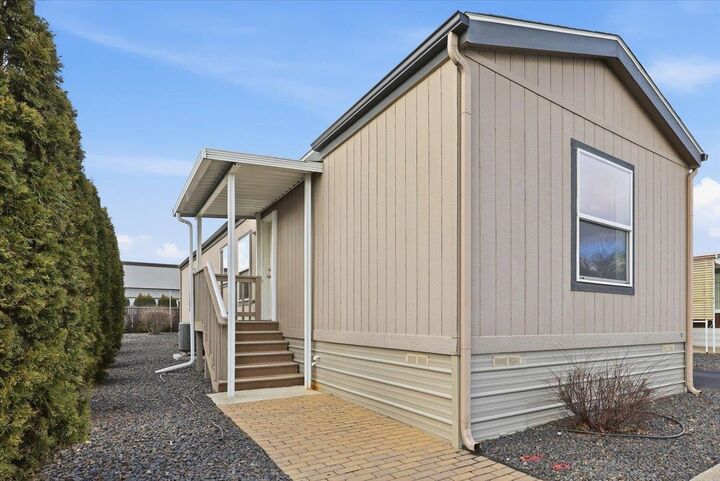 Property Photo:  1205 E Lyons Ave #18  WA 99208 