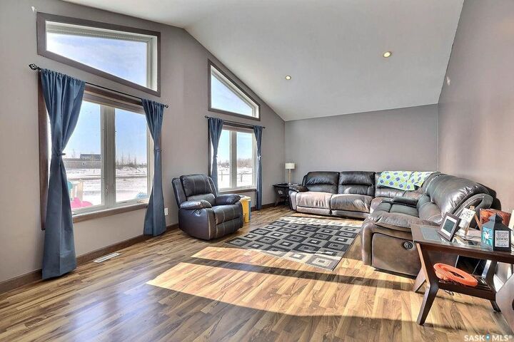Photo de la propriété:  63 Barber Road  SK S0G 0L0 