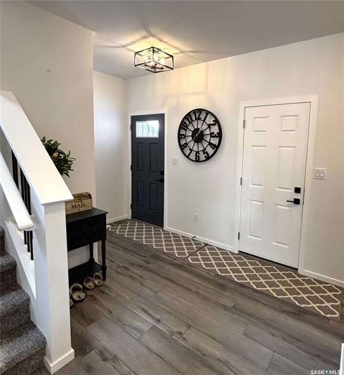 Property Photo: 523 Kensington Place SK S7L 6N7