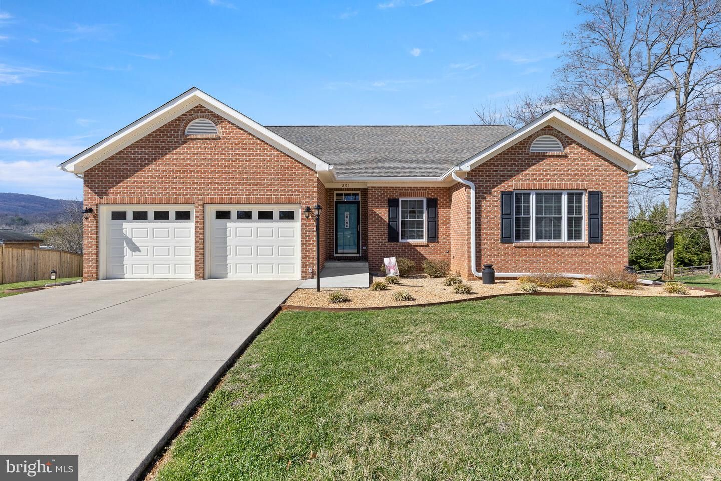 Property Photo:  201 Peach Tree Court  VA 22630 