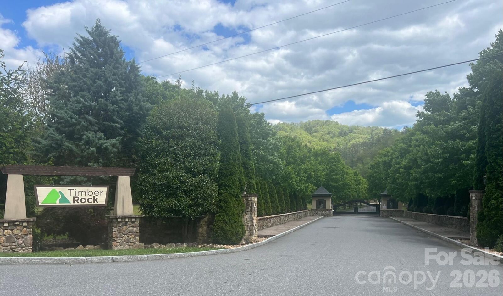 Property Photo:  531 Roca Vista Drive  NC 28645 