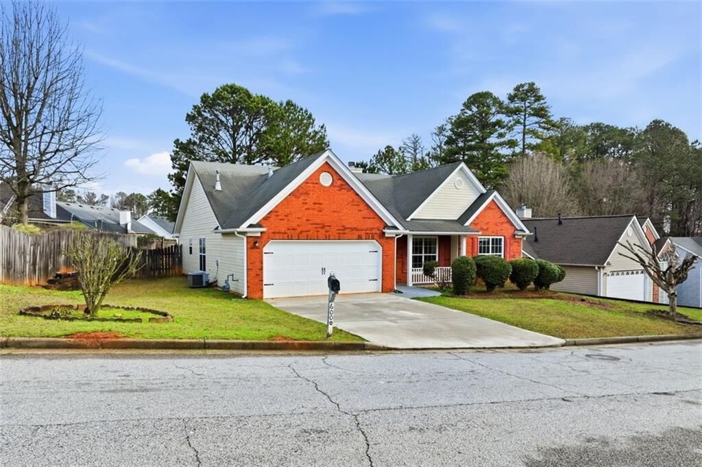 Property Photo: 6000 Hillvale Court GA 30058