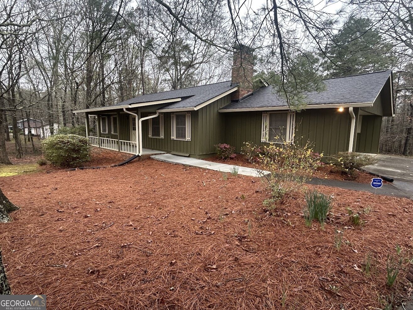 Property Photo:  8896 Hickory Hollow Drive  GA 30135 