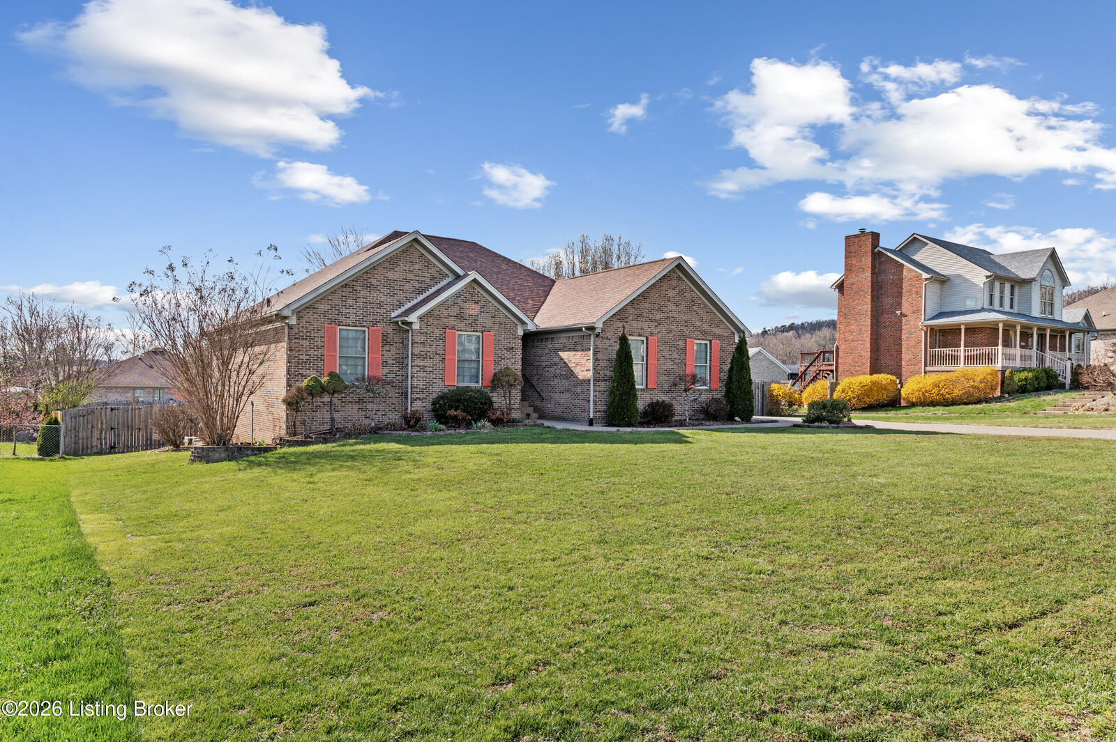 Property Photo:  269 Beechwood Ave  KY 40165 